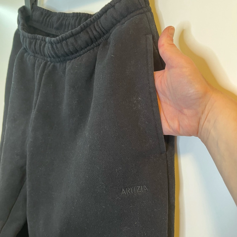 Aritzia Sweatfleece Cozy Fleece Sweatpants Boyfriend Fit Straight Leg Black XS - Picture 9 of 17
